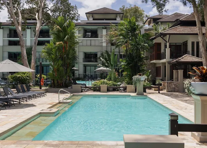 Pullman Palm Cove Sea Temple Resort & Spa