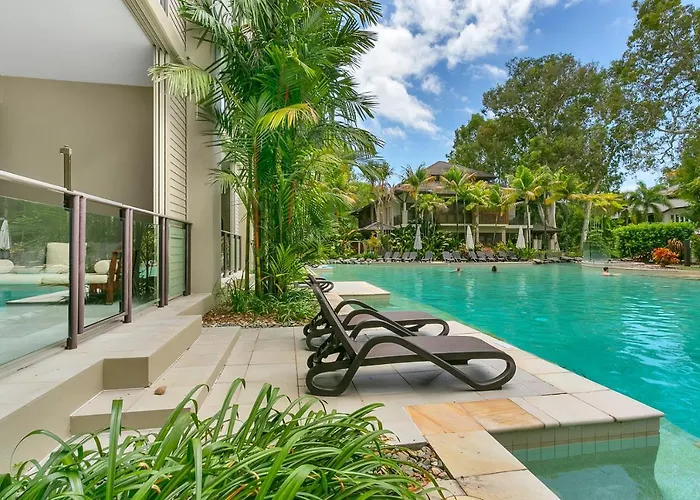Swim Out Apartments In Triton Street Beachfront Resort Palm Cove