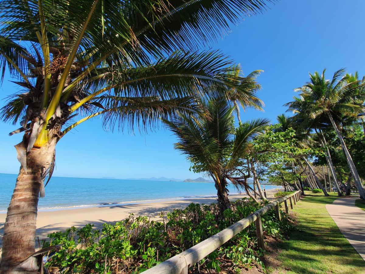 Tropical Unit With Private Fenced Garden Close To The 4 Palm Cove
