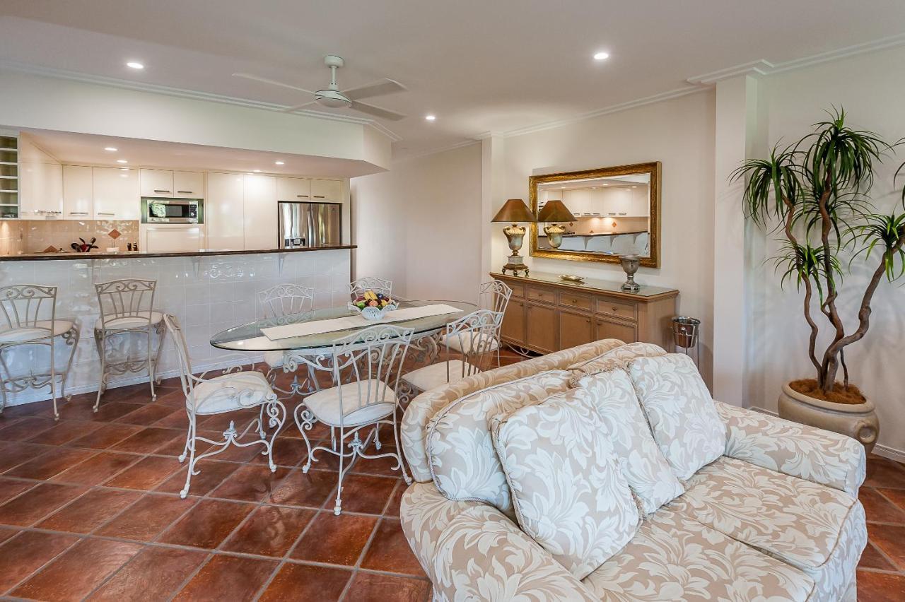 Aparthotel Oasis At