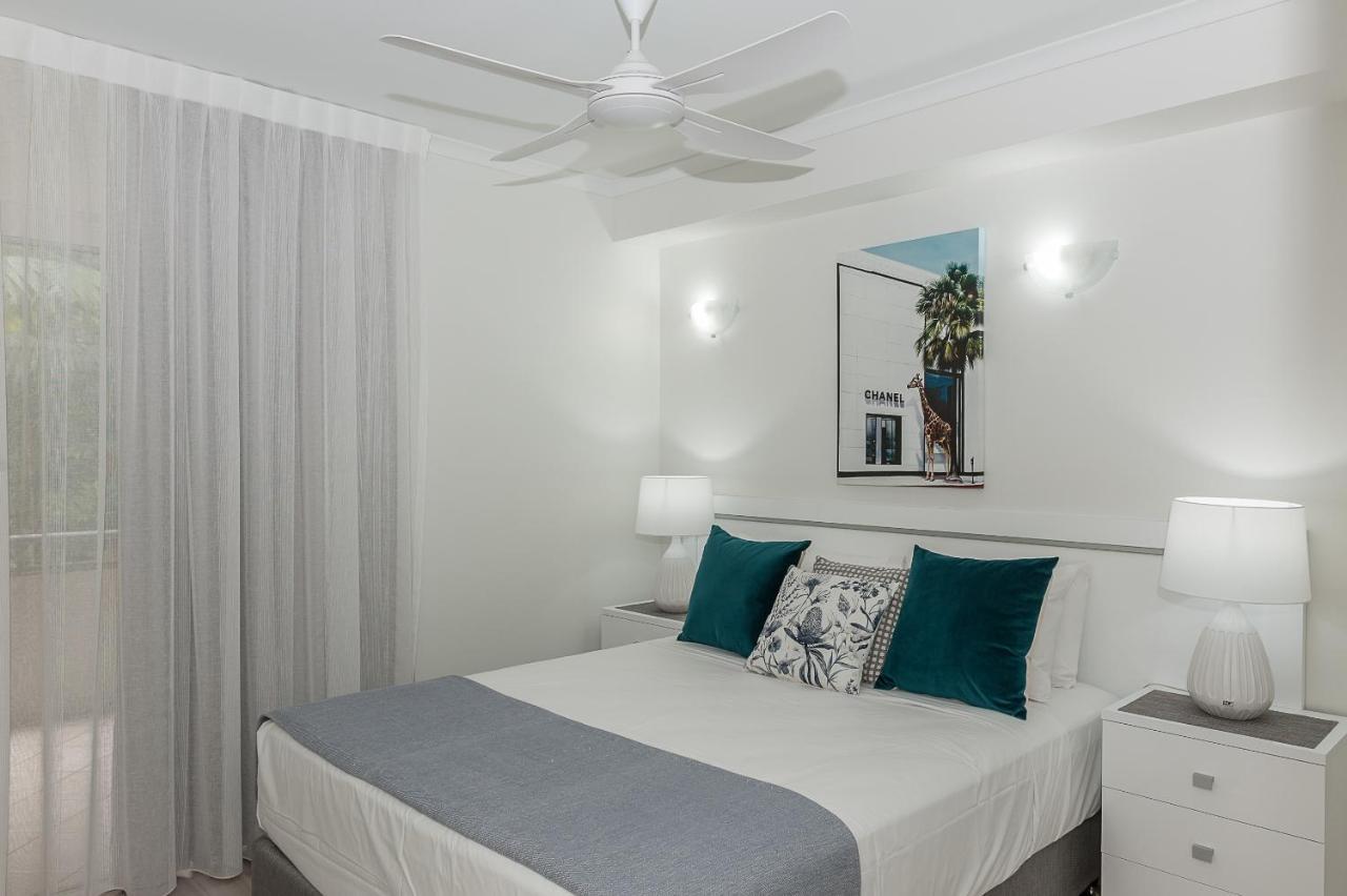 Aparthotel Oasis At 4*