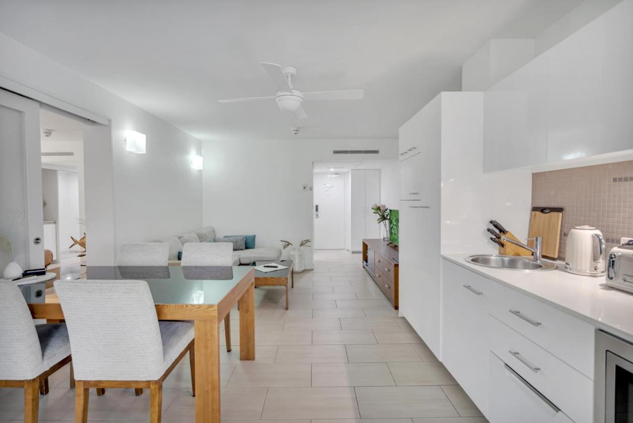 Elysium Private At The Drift * Palm Cove