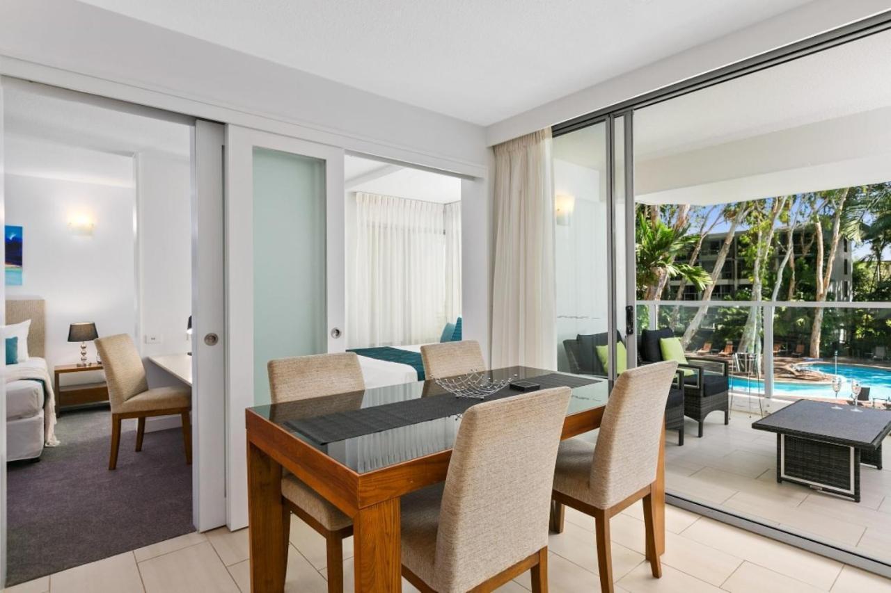 Palm Cove Beach Apartment * Palm Cove