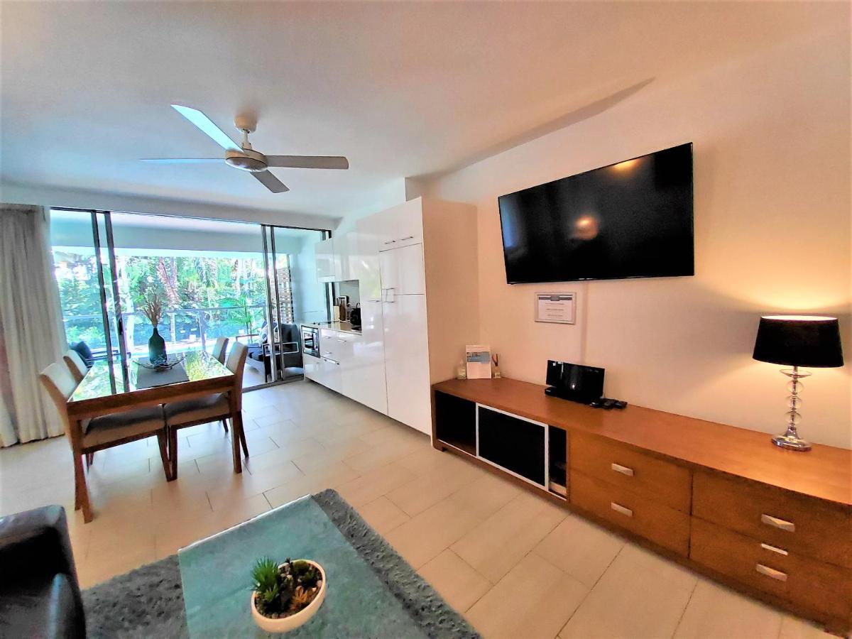 Palm Cove Beach Apartment