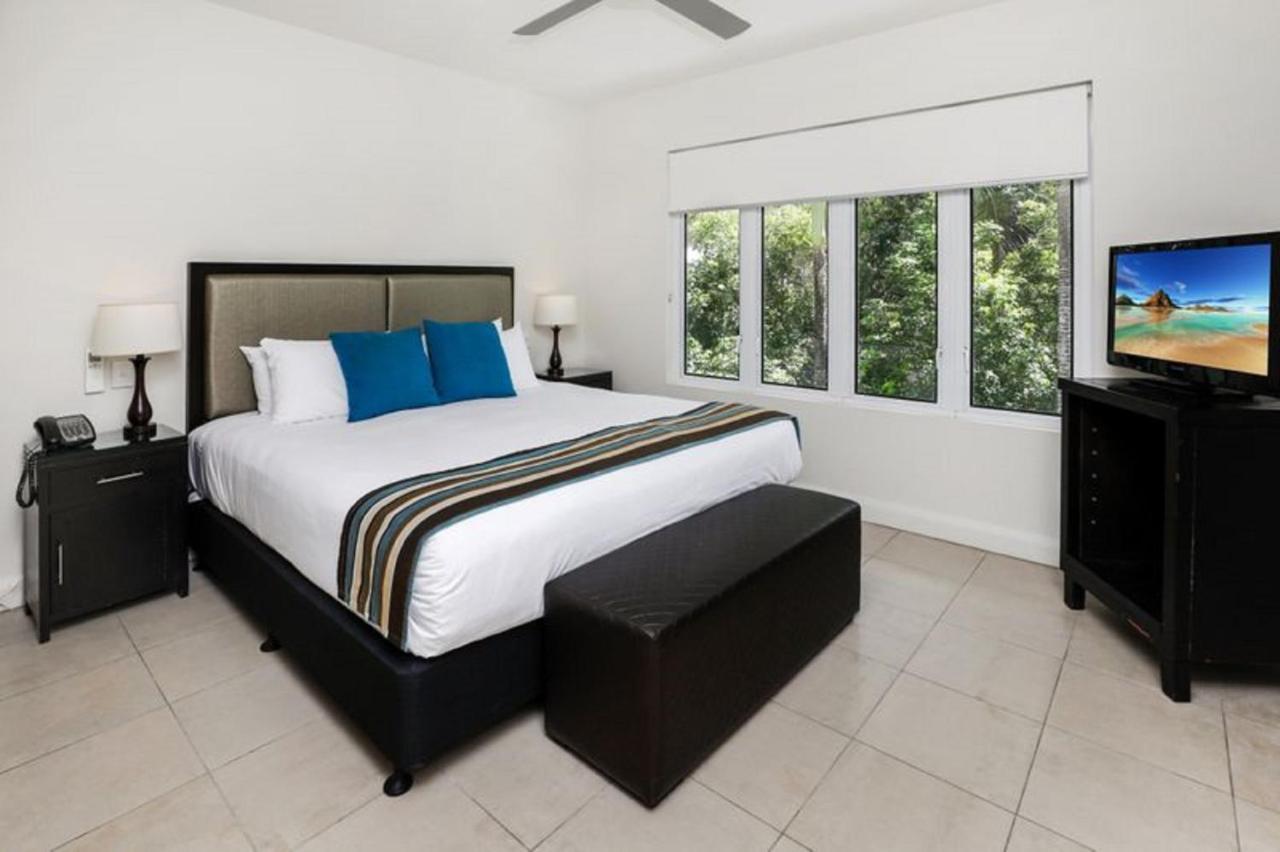 Apartment Club 2 Bedroom Luxury Penthouse Palm Cove