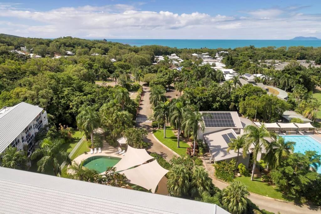 2 Bedroom Red Cowrie Palm Cove