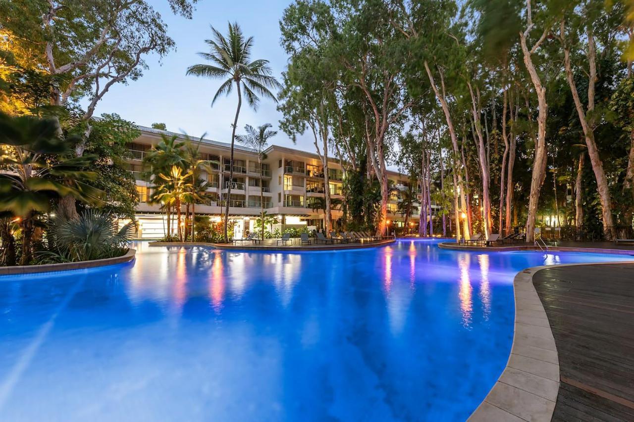Beachside - Pool And Garden Views Palm Cove