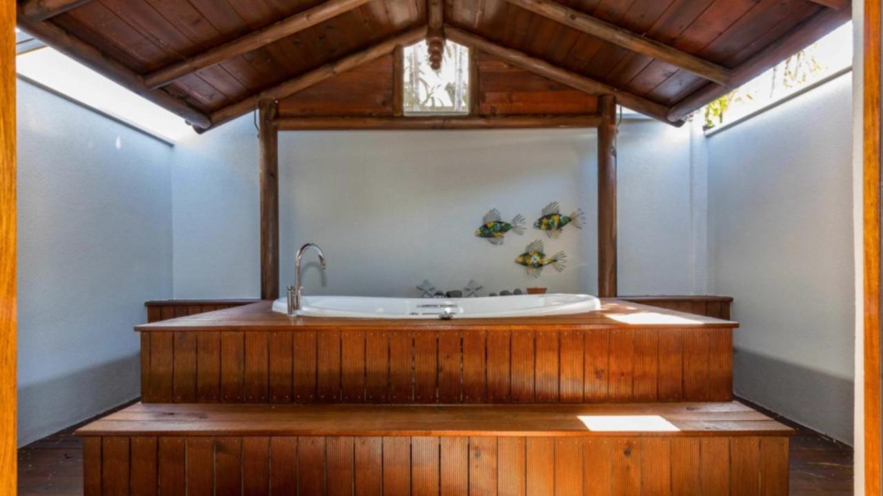 Holiday home Tropical Essence - *