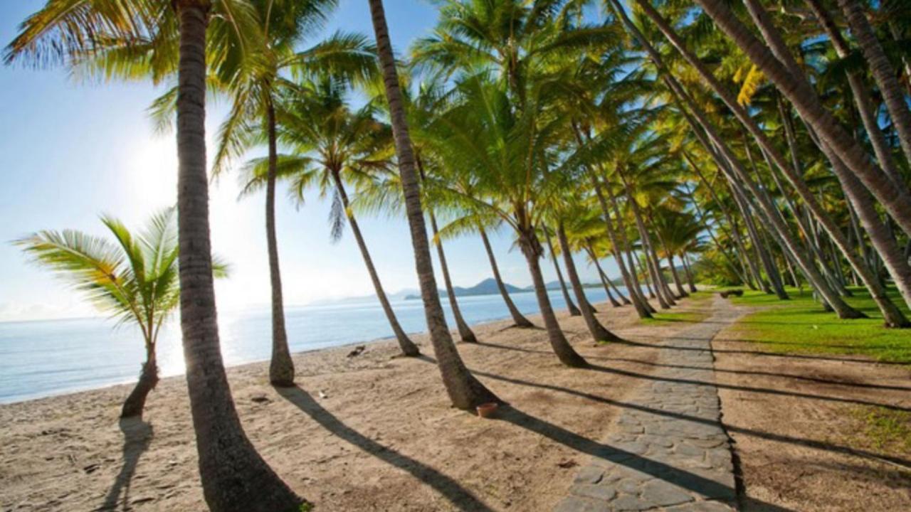Castaways - * Palm Cove