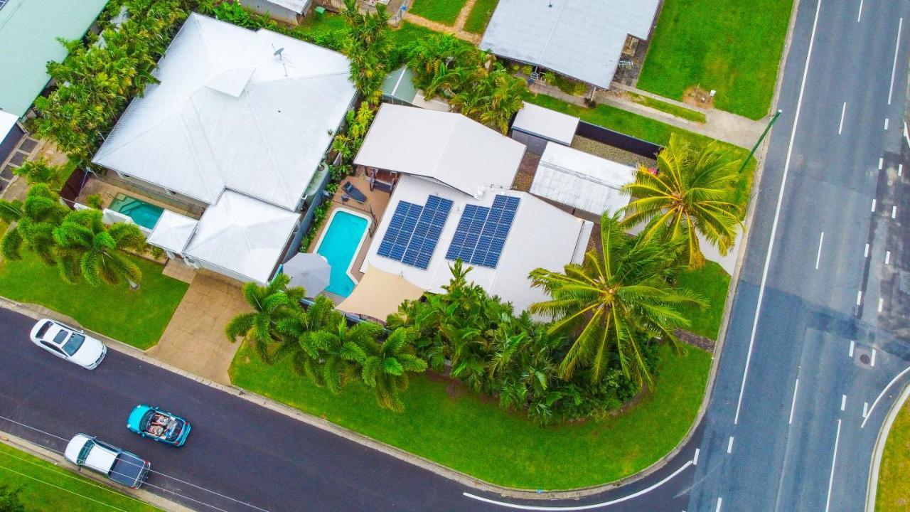 Sweet Creek Cottage, Palm Cove, 200m To Beach, Heated Pool, Pets * Palm Cove