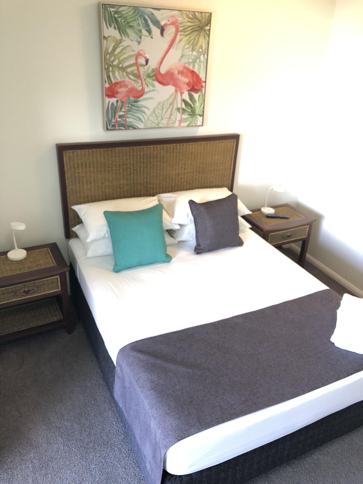 Elysium Aparthotel 4*