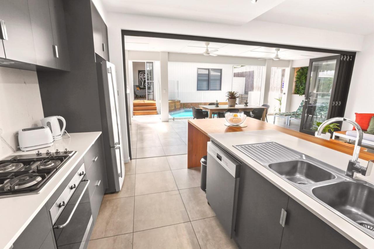 Carinya - Secluded Luxury Minutes From The * Palm Cove