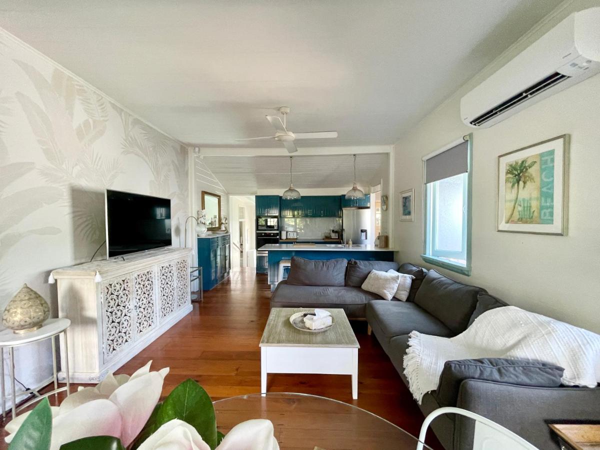 Sweet Creek Cottage, Palm Cove, 200m To Beach, Heated Pool, Pets Holiday home