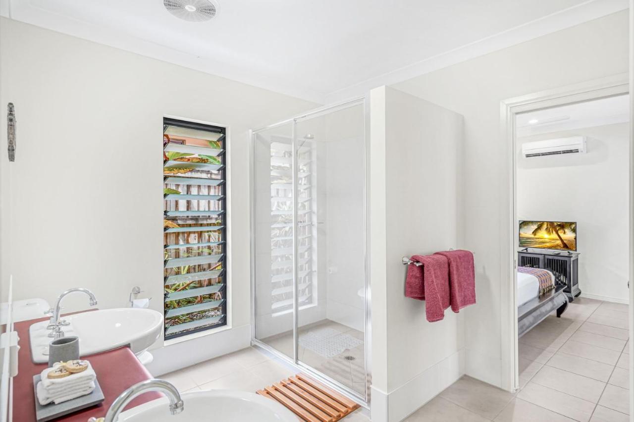Villa Belle Escapes Latania Palm Cove