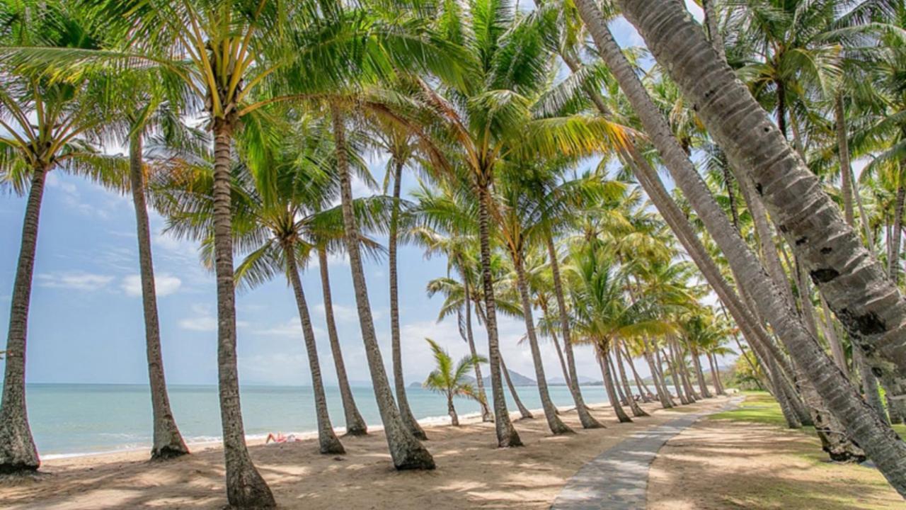 Sweeping Views Holiday home Palm Cove
