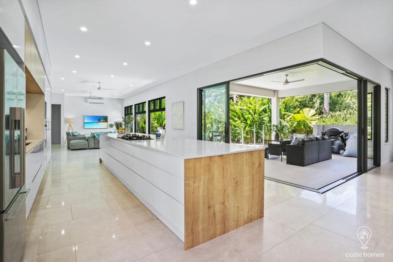 House Heliconia - Luxury Living In * Palm Cove