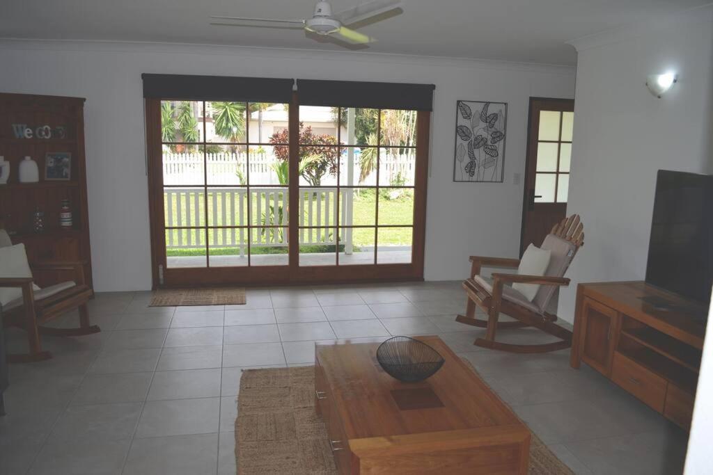 Holiday home Mojo's Salt & Pepper * 500m To Beach* Pets *