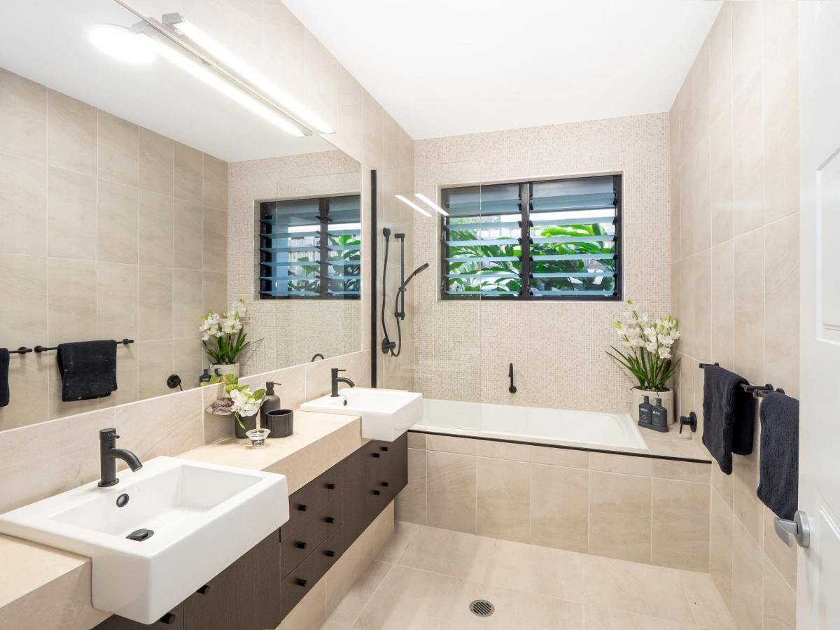 Pura - Tropical Luxury Living