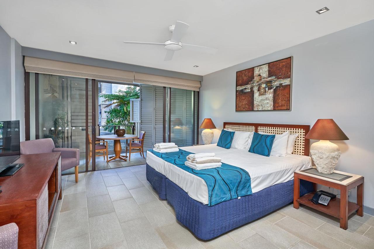 Private In The Temple Beachfront Apartment Palm Cove