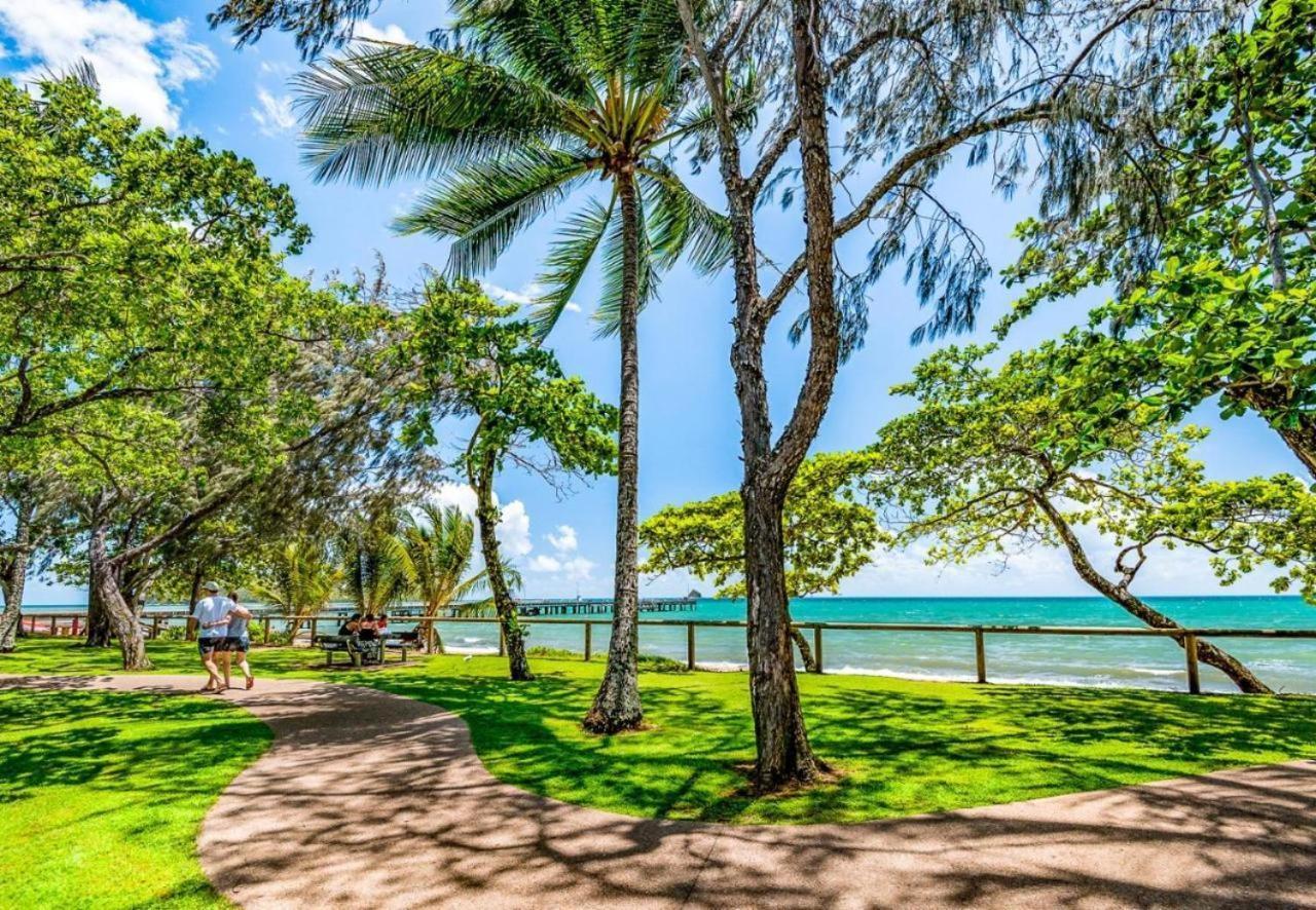 Oasis 8 At Apartment Palm Cove