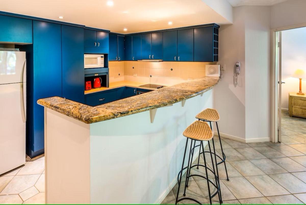 Oasis 8 At Palm Cove