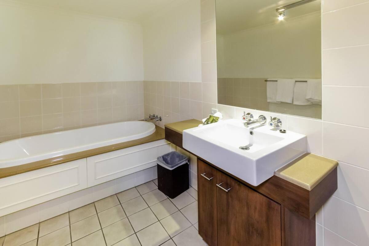 Amphora Private Apartment Palm Cove