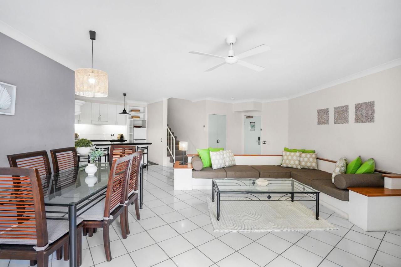 Belle Escapes 3 Bedroom Poolview 67 Alamanda Apartment *