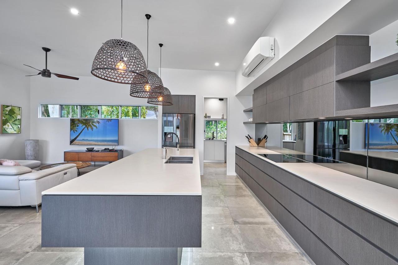 Holiday home Canopy Views House With Heated Pool Palm Cove