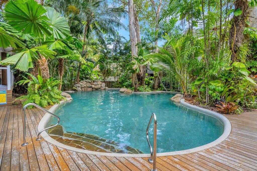 Triton's Retreat Palm Cove