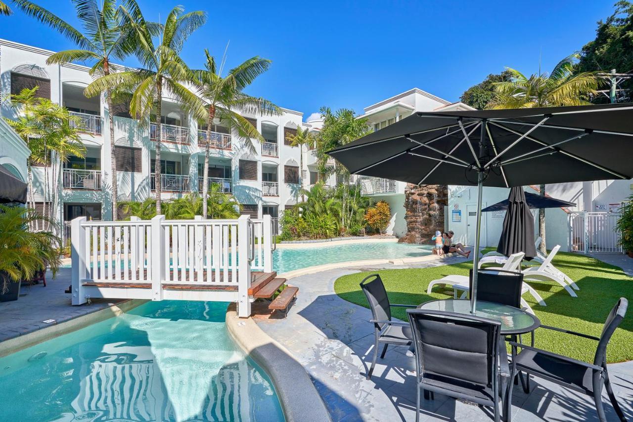 Alassio Absolute Beachfront 201 Palm Cove