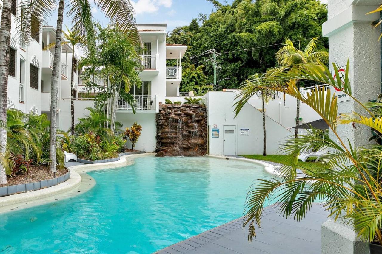 Alassio Poolside - Beachfront Oasis Apartment Palm Cove