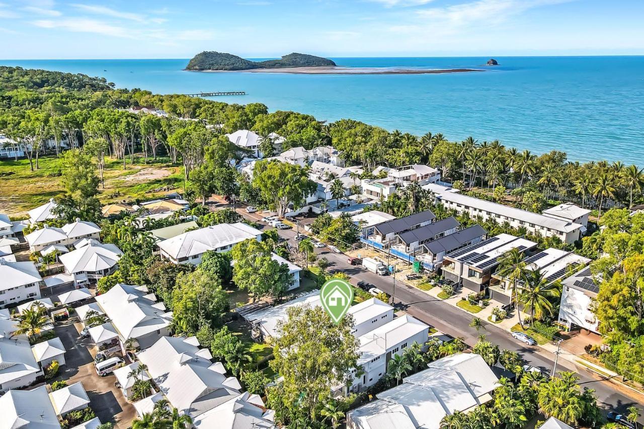 The Santana Collection Two - Luxury In The Heart Of Holiday home Palm Cove