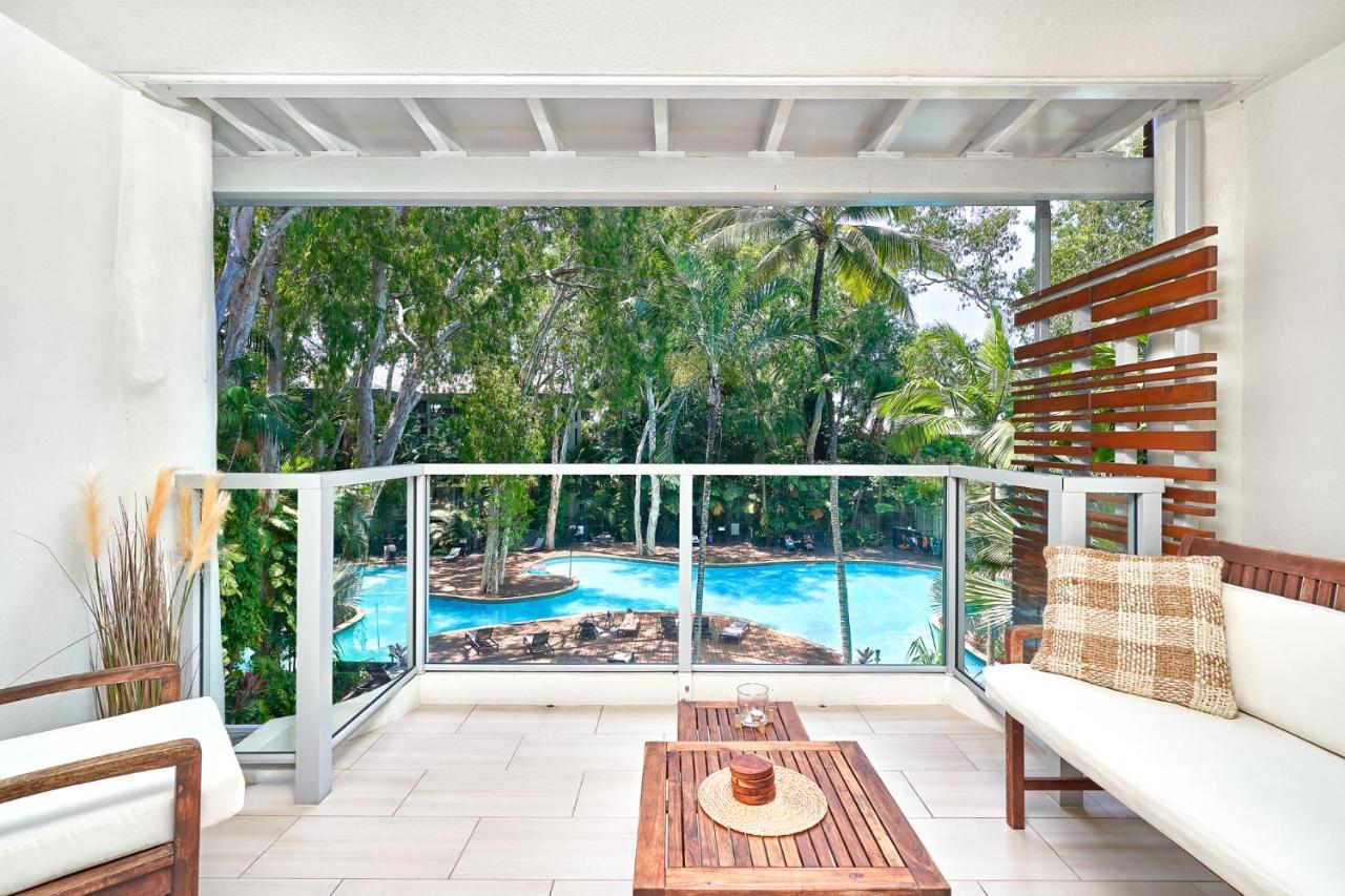 Luxury 2 Bed Unit, Pool & Ocean Views From Third Floor *