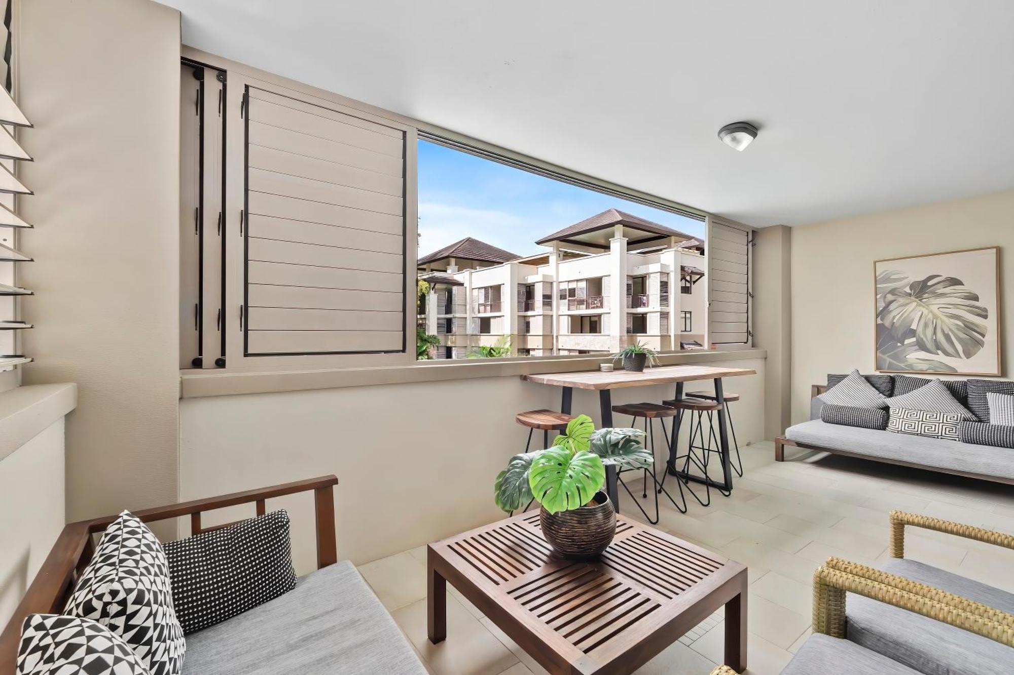 Private In The Temple Beachfront * Palm Cove