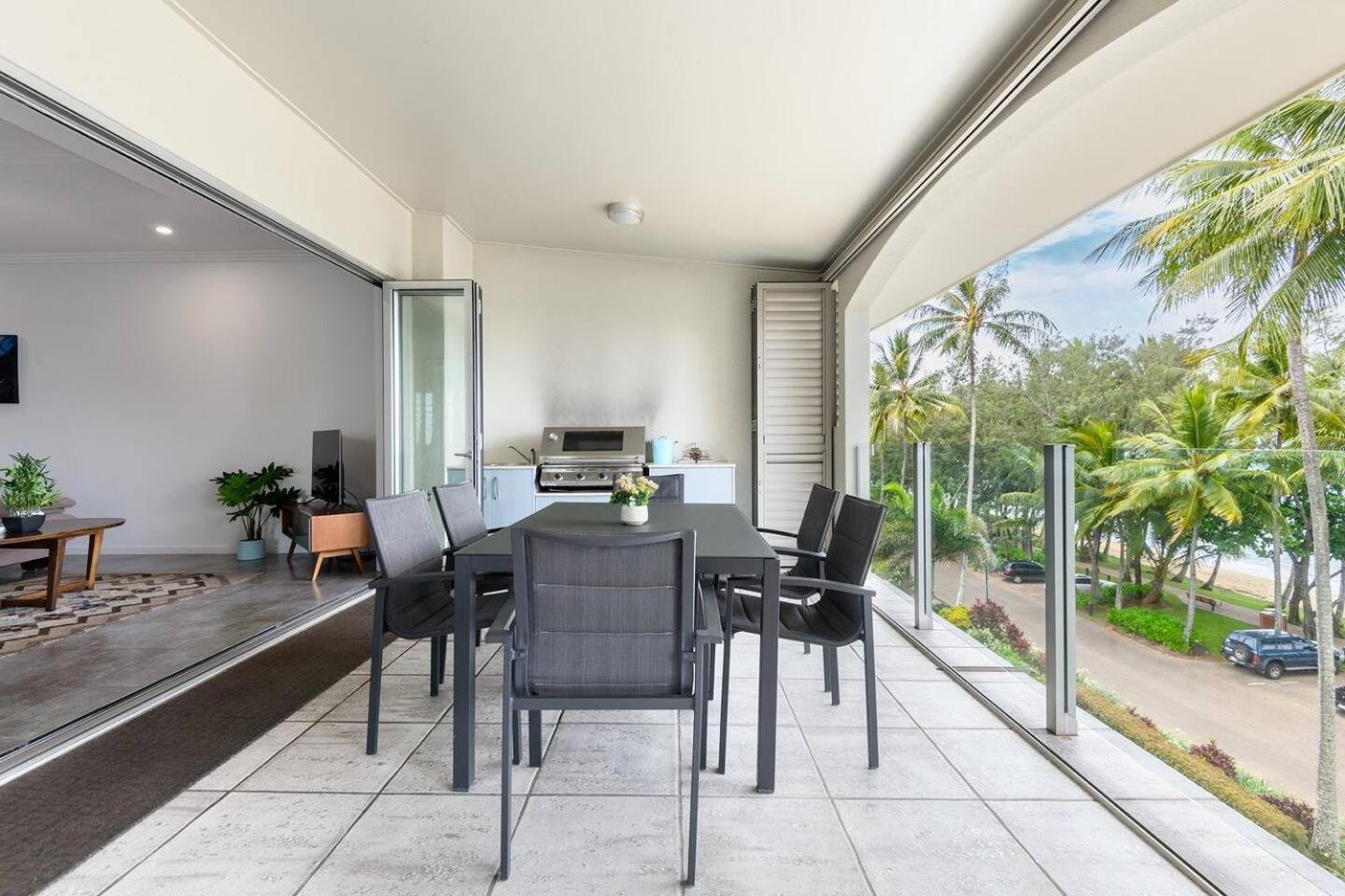The Marron Bloom - Beachfront Boutique Bliss *