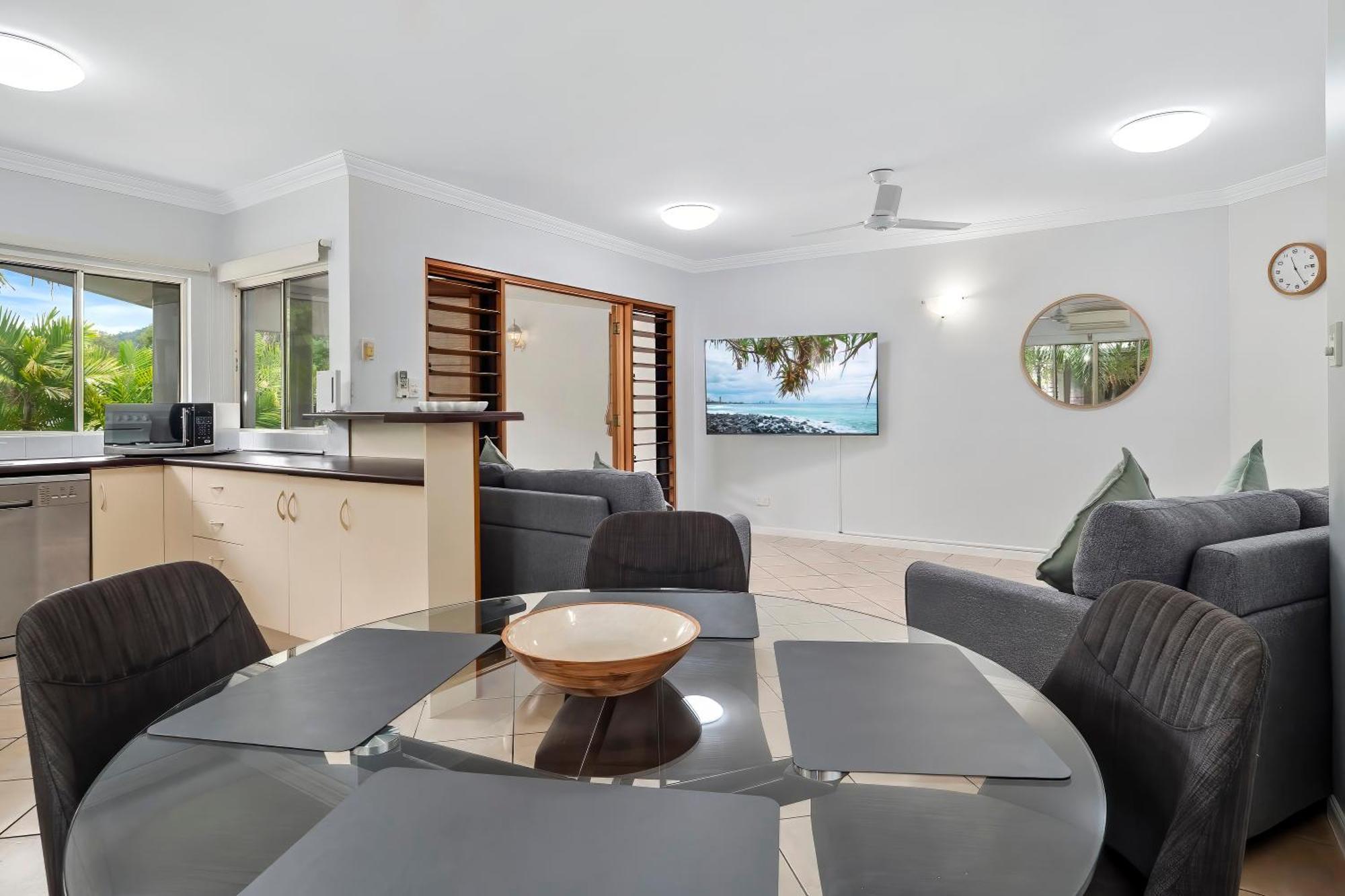 Apartment Oliva St 2 Bedroom Palm Cove