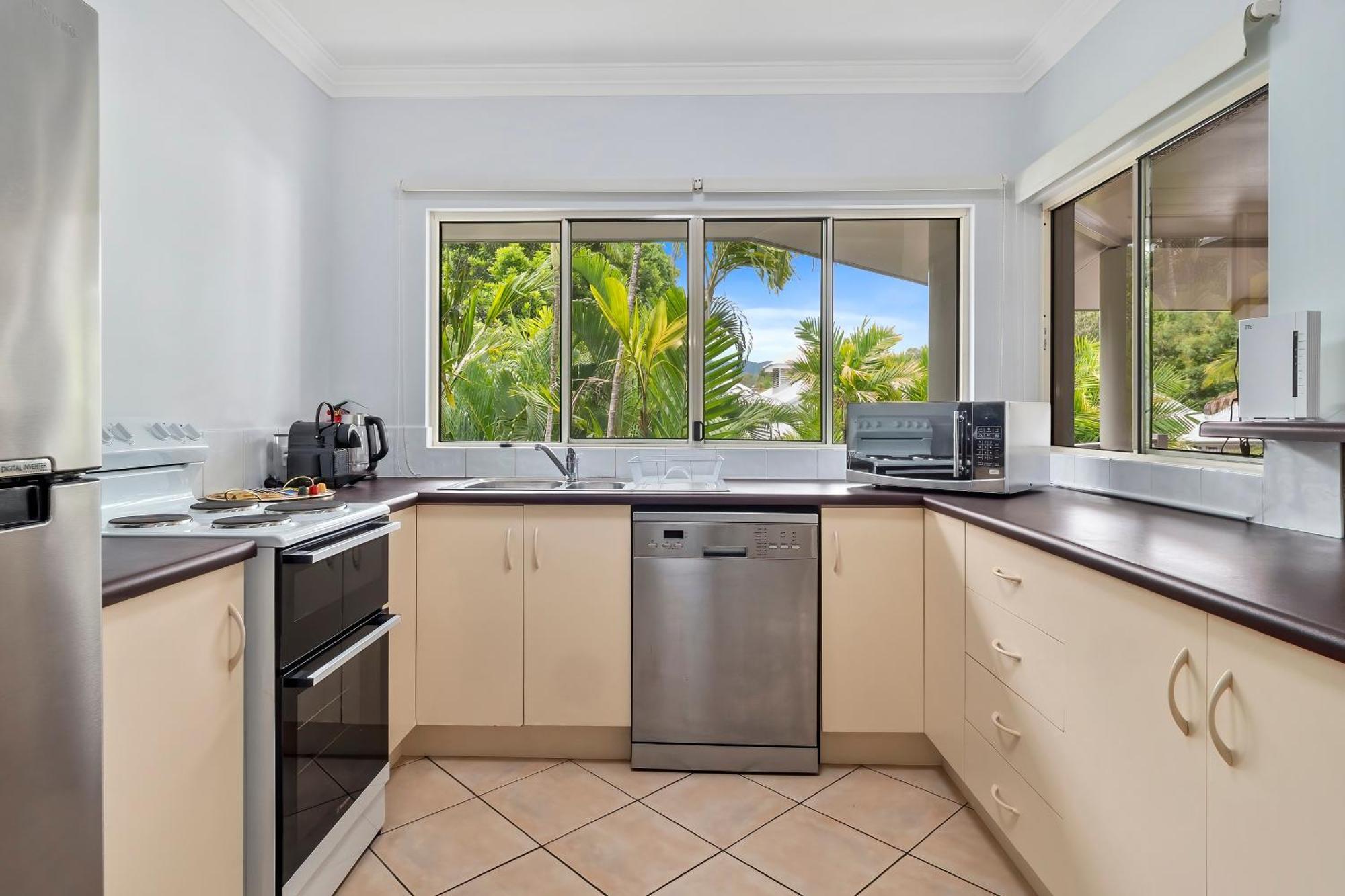 Oliva St 2 Bedroom * Palm Cove