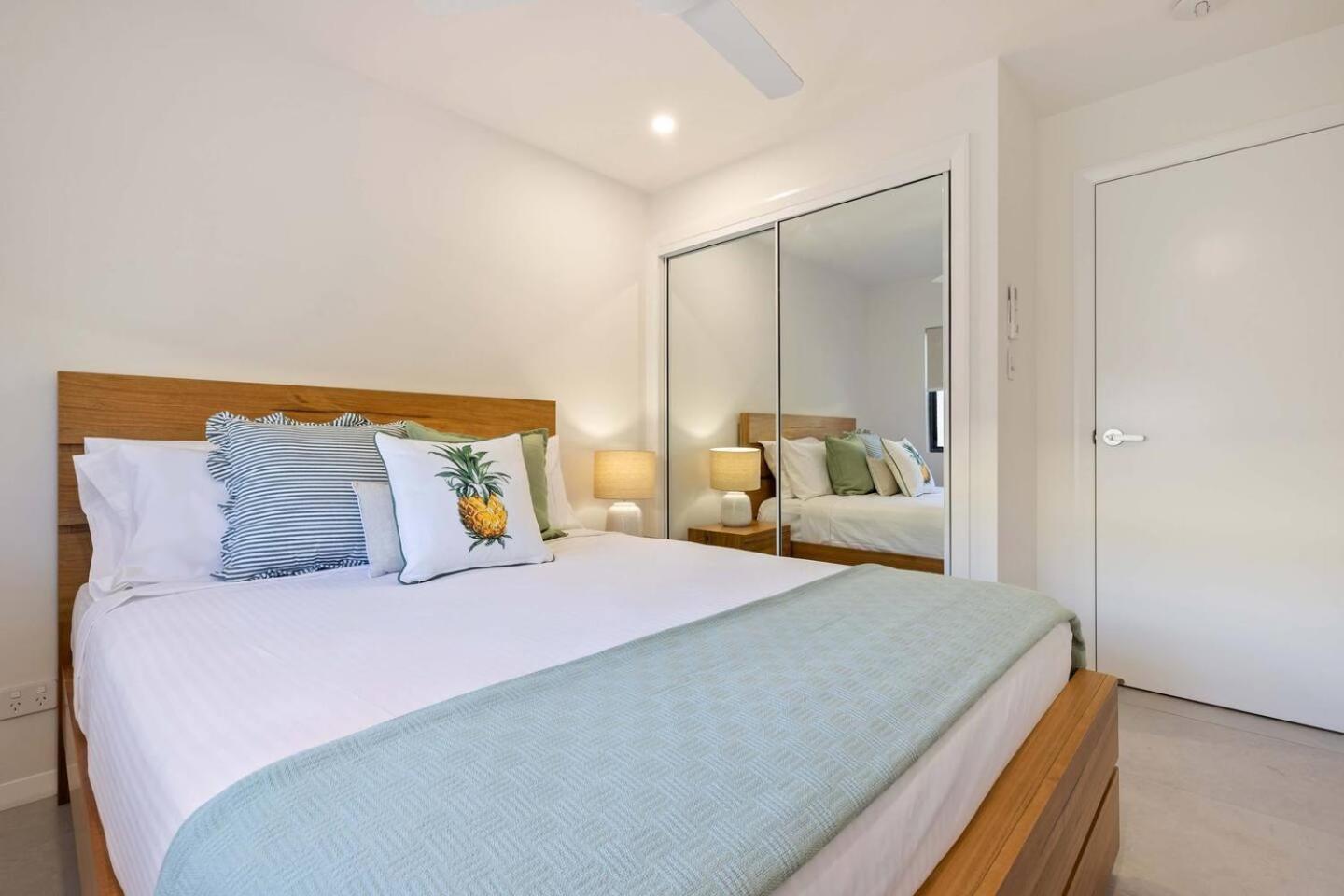 Raphari At The Cove - A Stunning Poolside Escape * Palm Cove