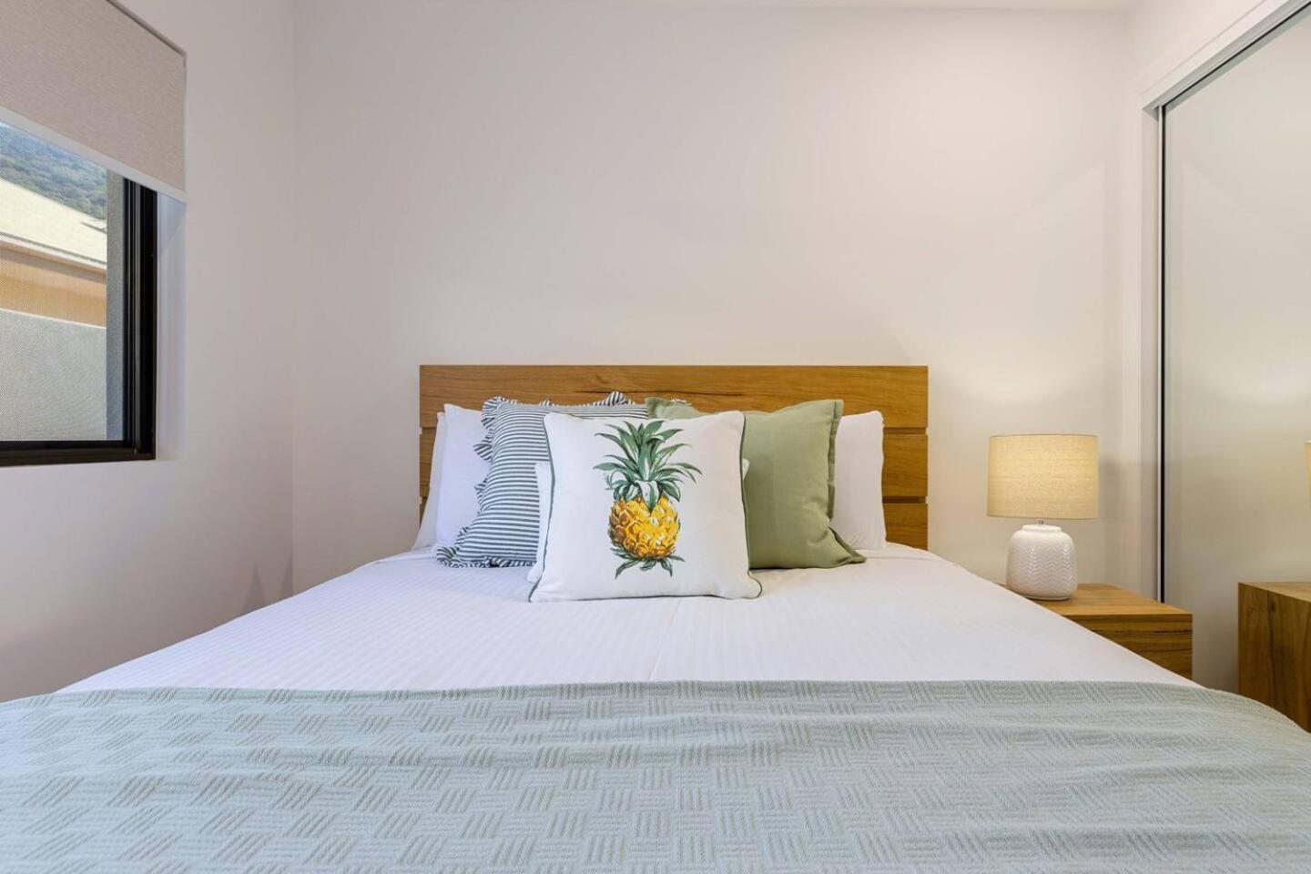 Raphari At The Cove - A Stunning Poolside Escape *