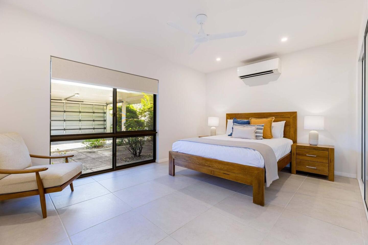 Raphari At The Cove - A Stunning Poolside Escape * Palm Cove
