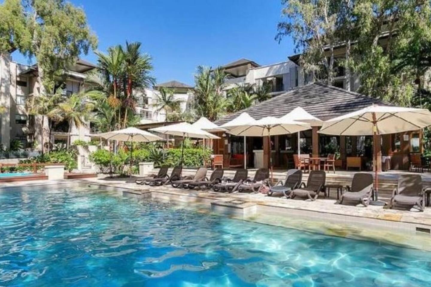 'hibiscus Haven' Resort-style Chic By The * Palm Cove