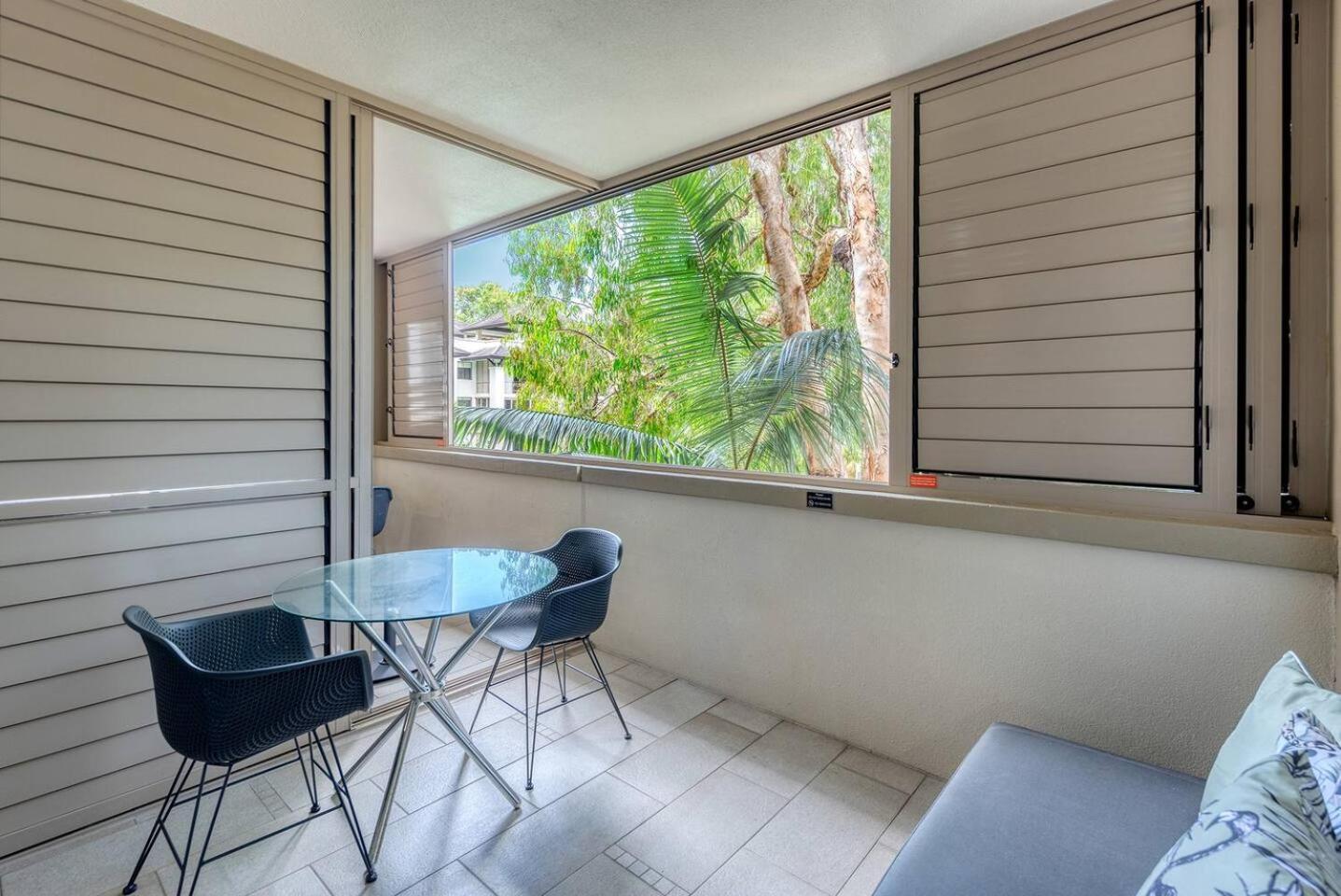 Apartment 'hibiscus Haven' Resort-style Chic By The Palm Cove