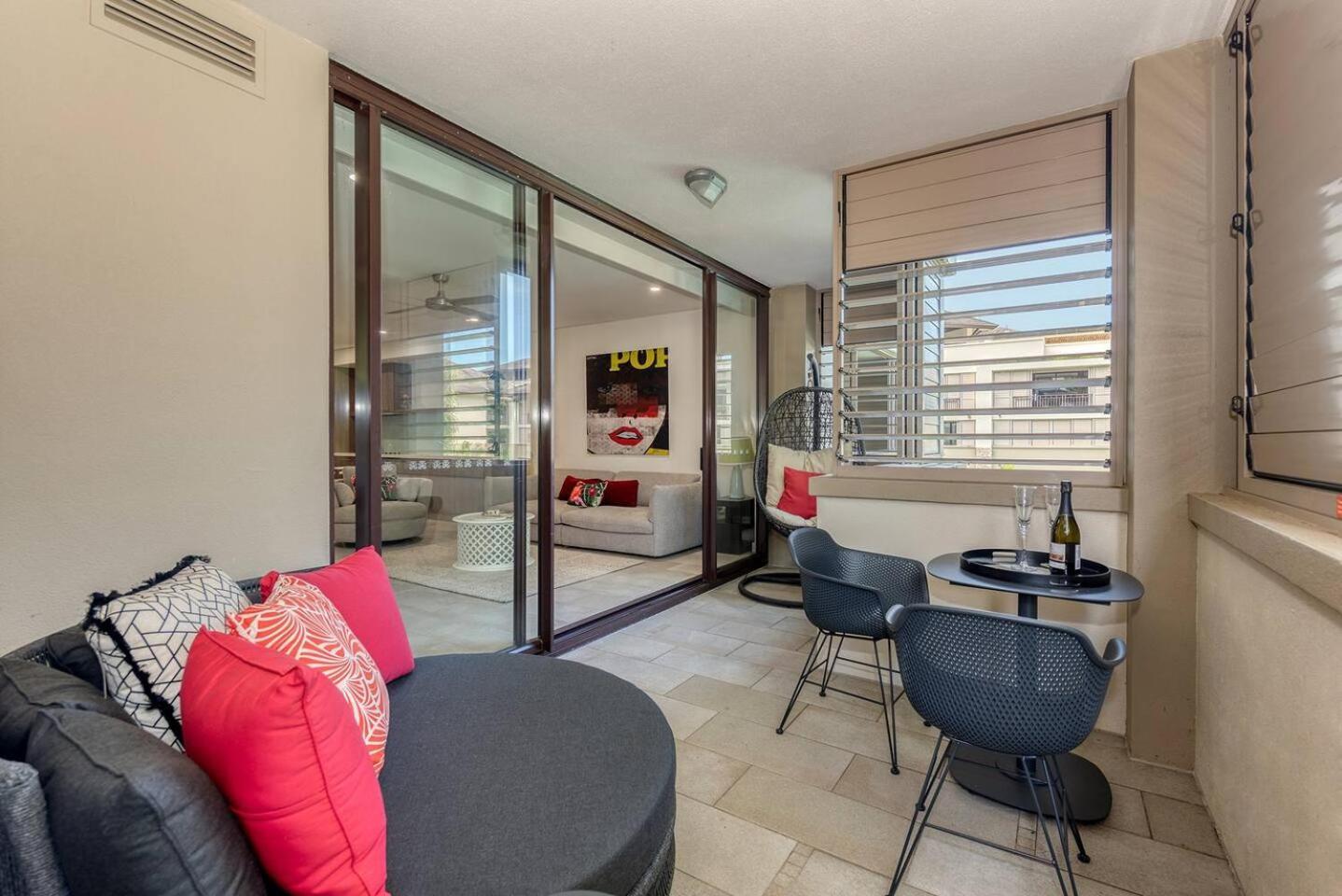 'hibiscus Haven' Resort-style Chic By The Apartment *