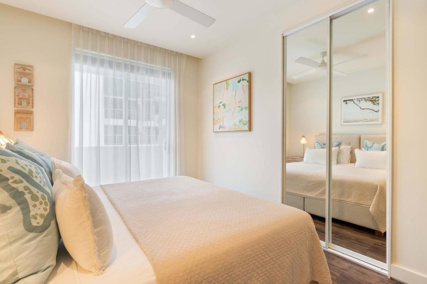 Apartment Drift Beachfront Oasis - A Panoramic Getaway