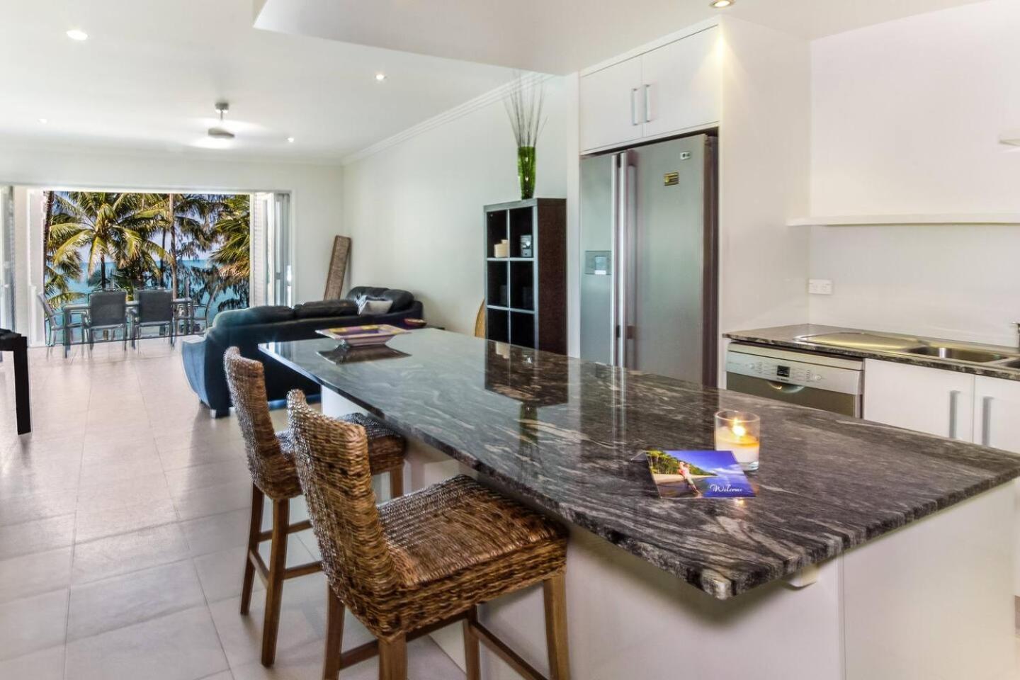 Amarillo At Island Views—breezy Waterfront Bliss Apartment *