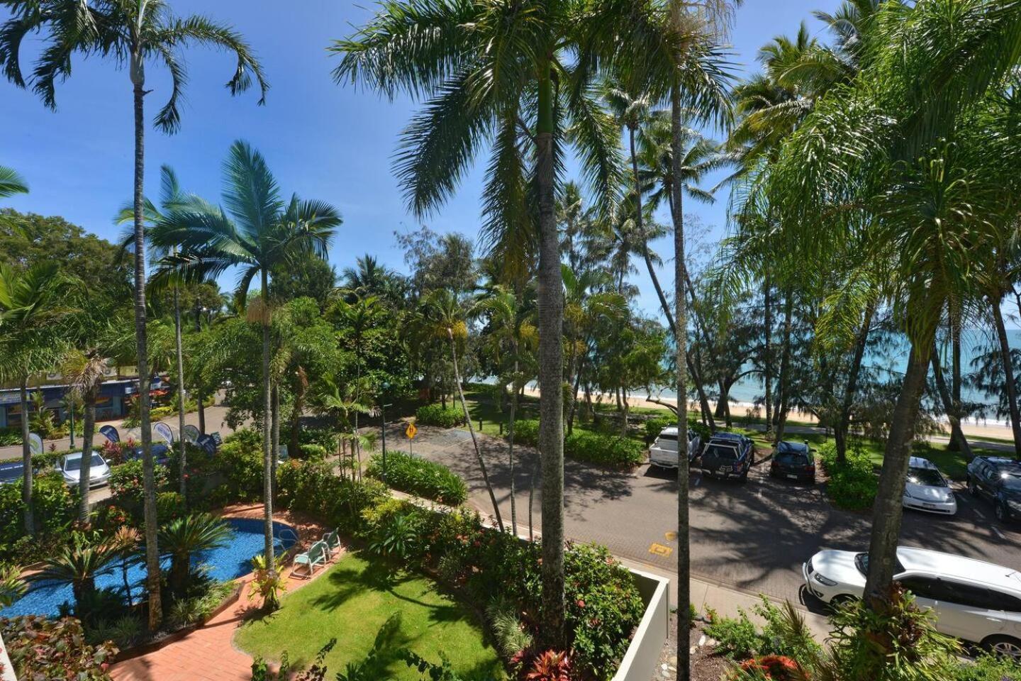 Azure Oasis: Boutique Beachfront On The Esplanade *