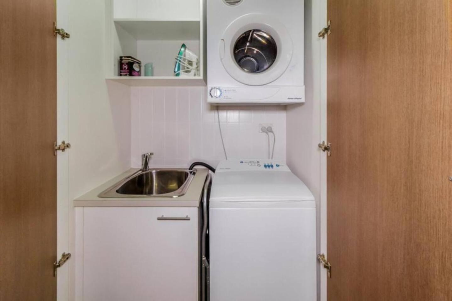 Apartment Orchid At Temple - Waterfront Swim-out Oasis *