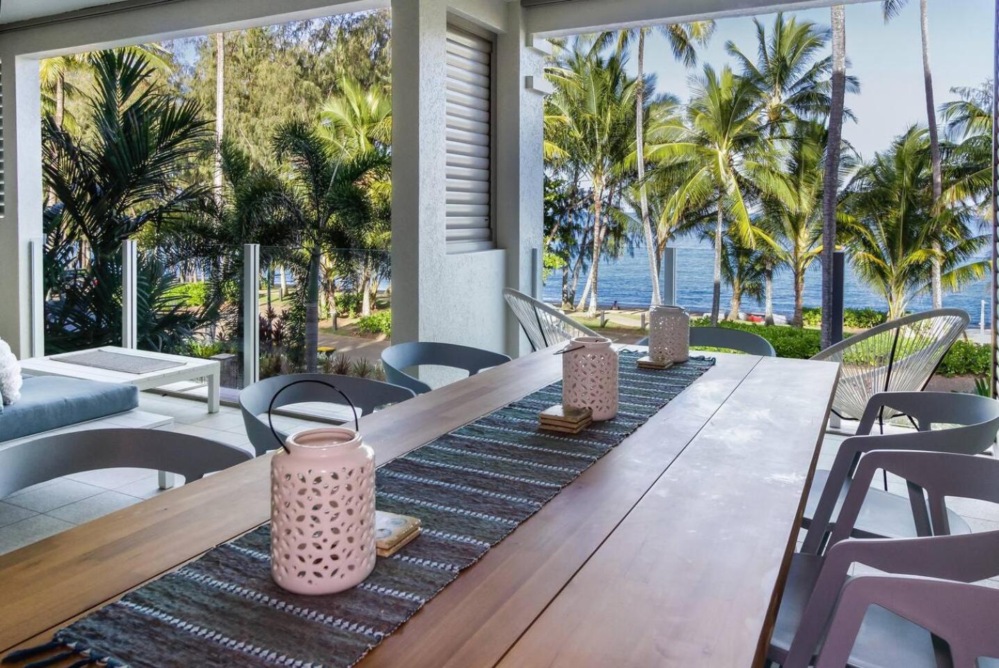 Azul At Island Views—bask In Beachfront Living Palm Cove