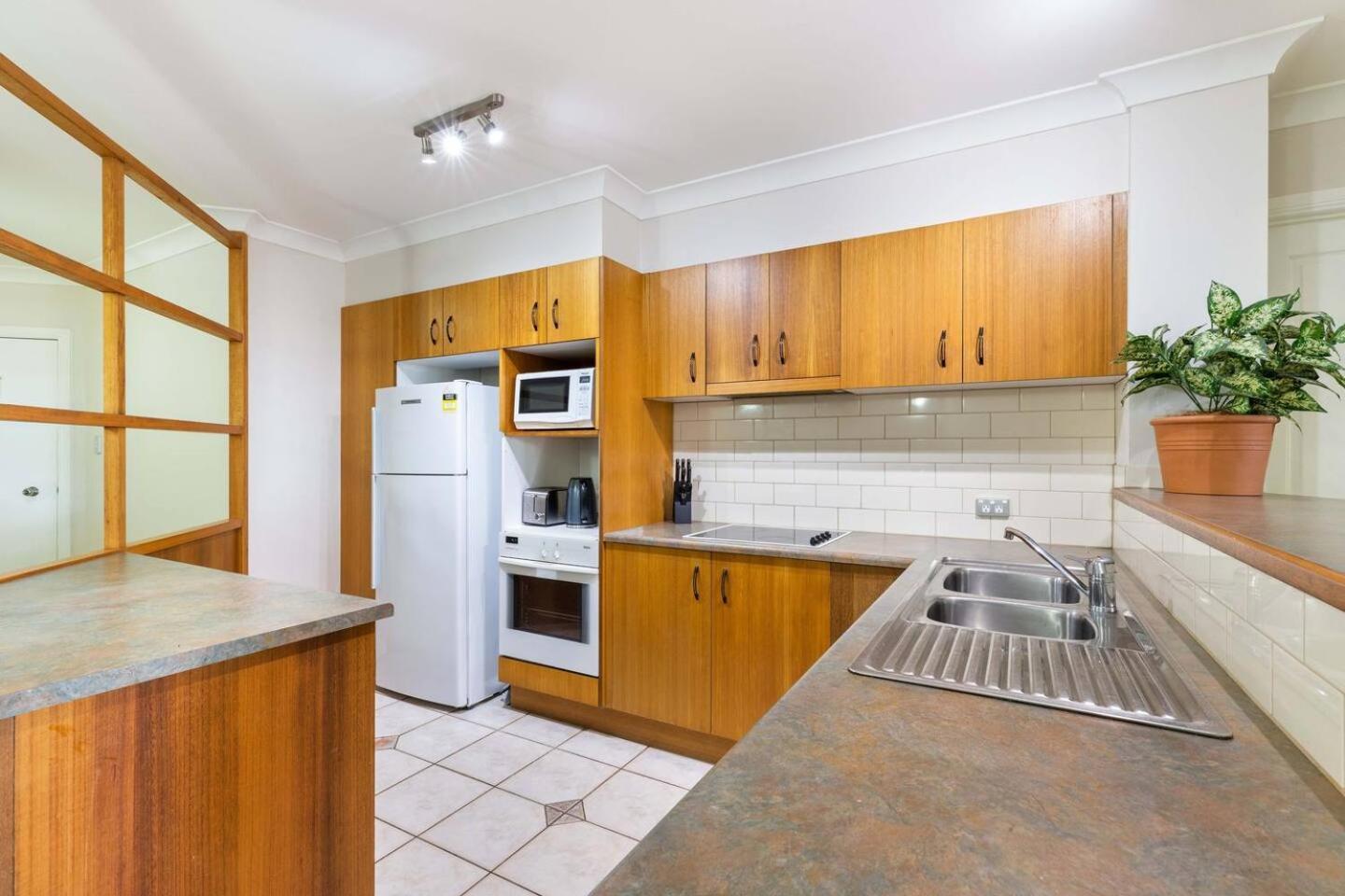 Apartment Mai At Coral Horizons: A Relaxed Retreat Palm Cove