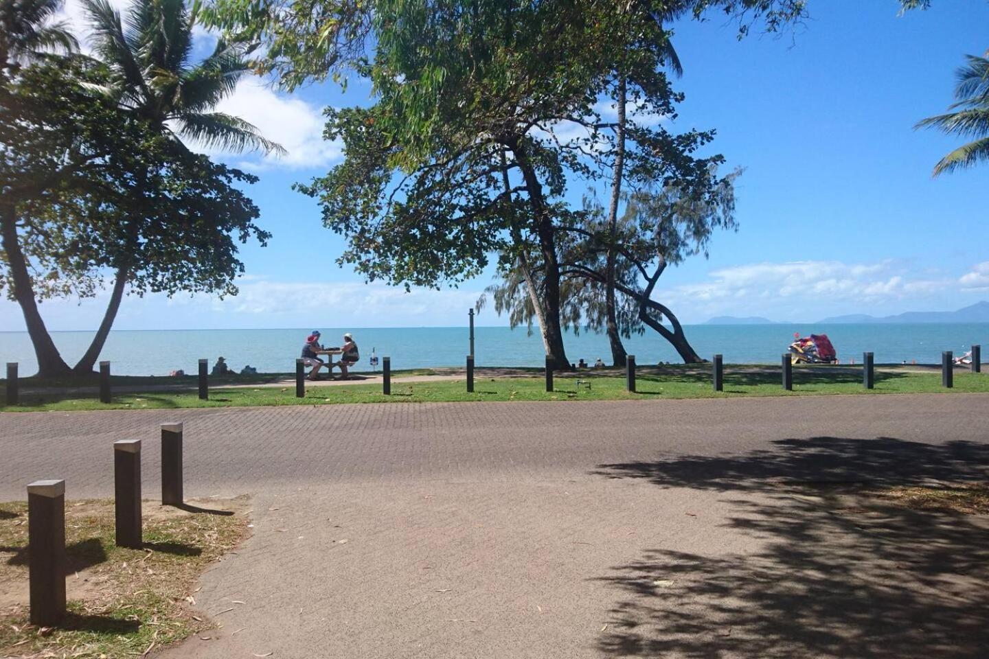 Mai At Coral Horizons: A Relaxed Retreat * Palm Cove